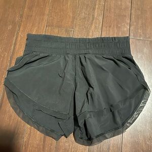 Lululemon shorts black - missing tag